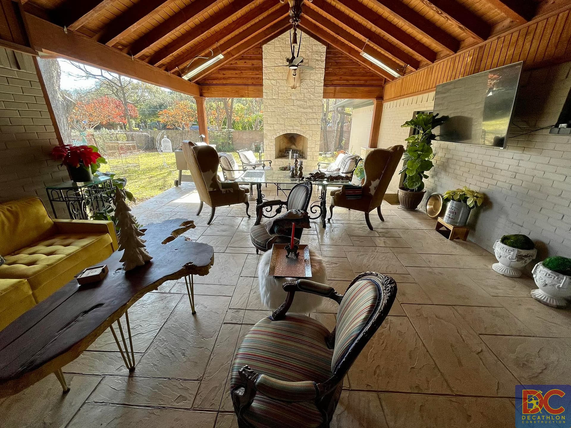 <span class="gold-text">Undersides</span> <a href="https://www.decathlonconstruction.com/gallery-patio-undersides-dallas/" class="gold">SEE OUR WORK</a>