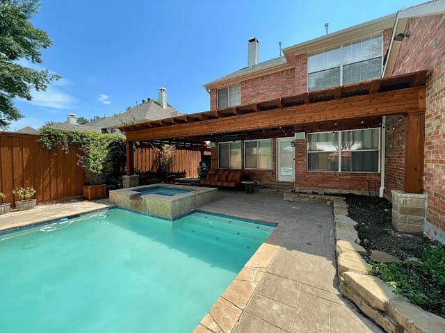 Decathlon Construction protects your outdoor space from Texas summer heat damage.